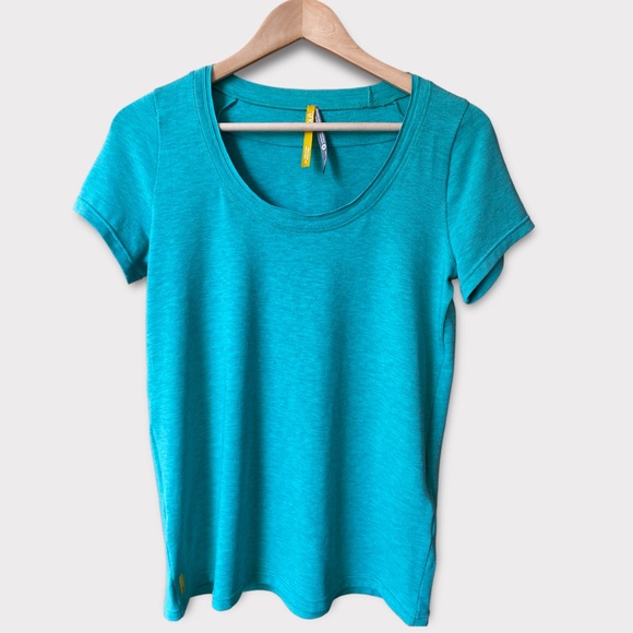 LOLË Small Tee 🤍✨ - Picture 5 of 7